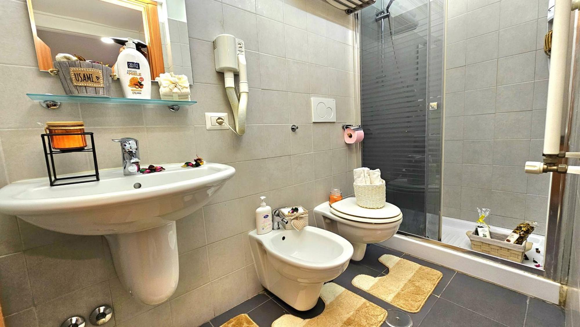 A Casa Simpatia Apartment โรม ภายนอก รูปภาพ